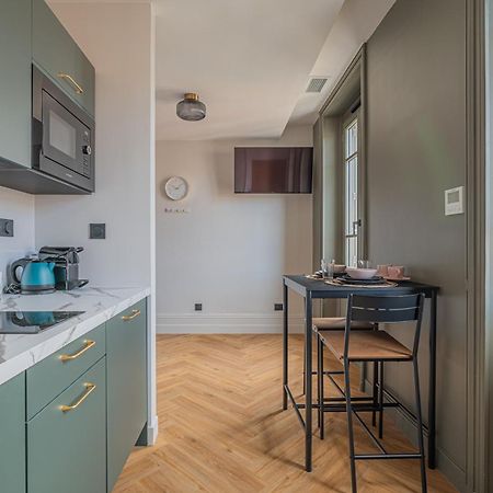 Le Felix Appart'Hotel Romans-sur-Isere Bagian luar foto