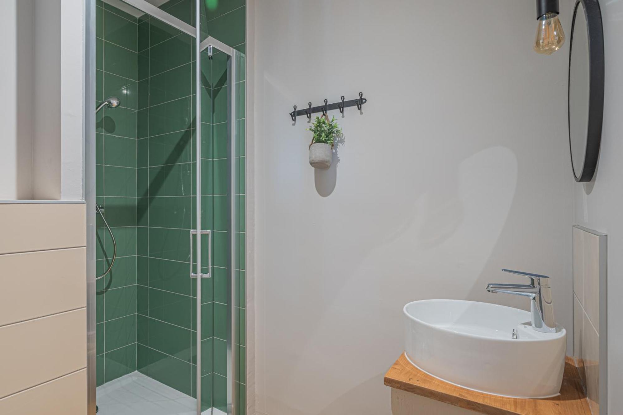 Le Felix Appart'Hotel Romans-sur-Isere Bagian luar foto