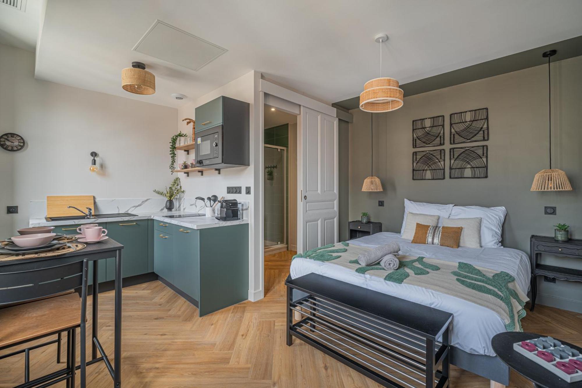 Le Felix Appart'Hotel Romans-sur-Isere Bagian luar foto