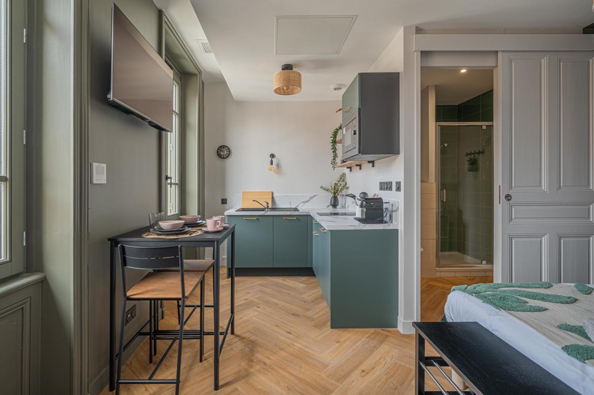 Le Felix Appart'Hotel Romans-sur-Isere Bagian luar foto