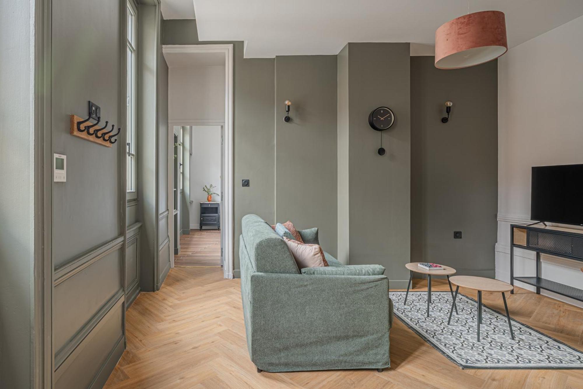 Le Felix Appart'Hotel Romans-sur-Isere Bagian luar foto