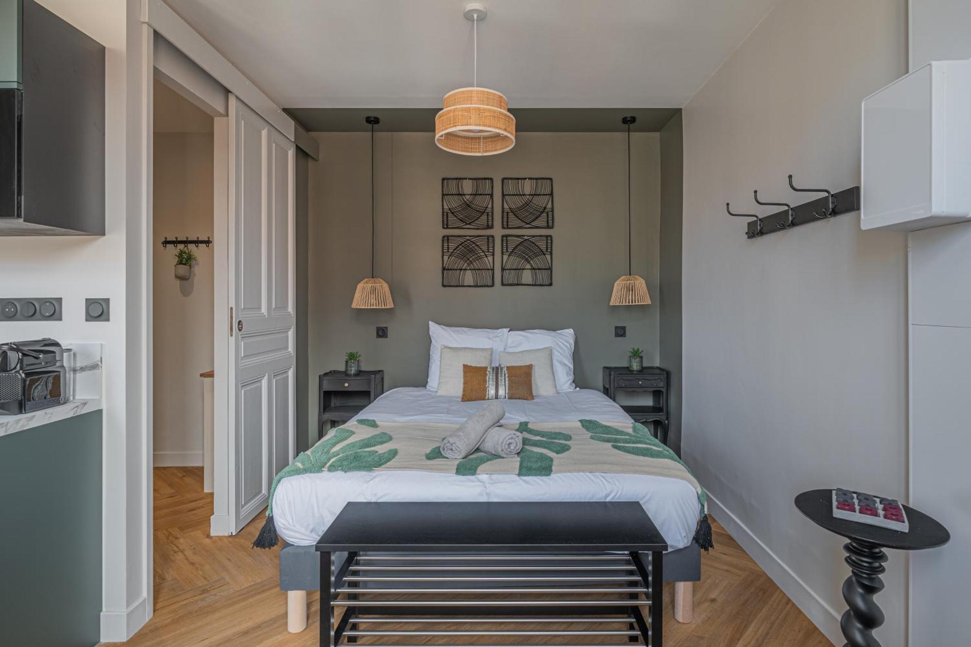 Le Felix Appart'Hotel Romans-sur-Isere Bagian luar foto